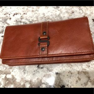 SPIKES AND SPARROW cognac colored, pure leather wallet of excellent quality.